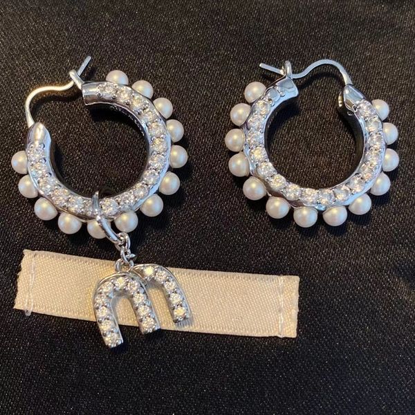 pearl diamond earrings m asymmetrical full diamond pearl hoop luxury designer earrings, Golden
pearl diamond earrings m asymmetrical full diamond pearl hoop luxury designer earrings, Golden