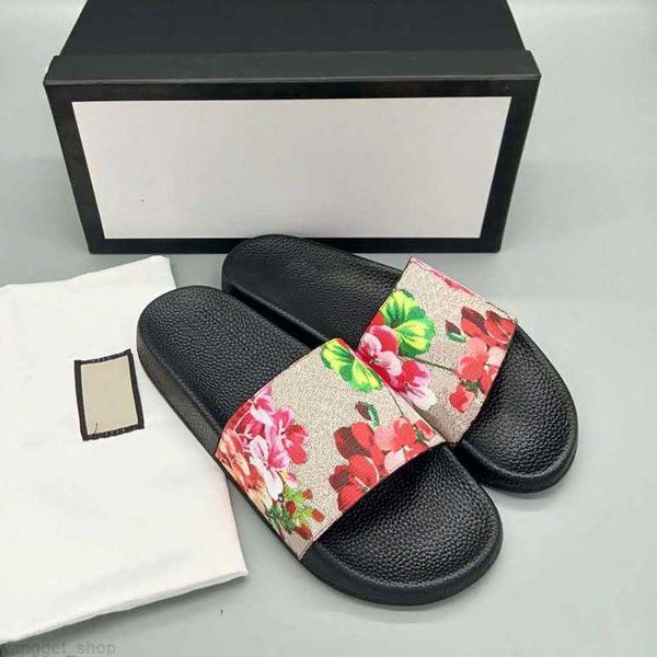 fashion slippers women luxury designer sandal lady slides wedge rainbows summer slippers for ladies brands dearfoam rubber beach pink black
fashion slippers women luxury designer sandal lady slides wedge rainbows summer slippers for ladies brands dearfoam rubber beach pink black