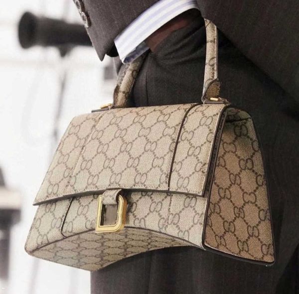 shoulder bags 2022 lady shopping fashion handbags women totes cross body half moon luxury genuine leather classic retro 22h
shoulder bags 2022 lady shopping fashion handbags women totes cross body half moon luxury genuine leather classic retro 22h