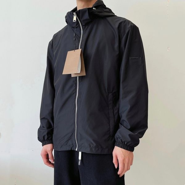 men windbreaker jacket designer hooded jackets spring coats loose with pockets zipper up casual outerwear outdoor clothes, Black;brown
men windbreaker jacket designer hooded jackets spring coats loose with pockets zipper up casual outerwear outdoor clothes, Black;brown