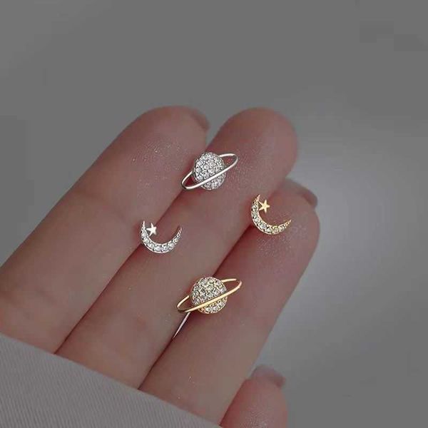 stud simple piercing stud earrings for women star moon zircon 925 silver needles tragus cartilage asymmetry pendiente plata jewelry p230411, Golden;silver
stud simple piercing stud earrings for women star moon zircon 925 silver needles tragus cartilage asymmetry pendiente plata jewelry p230411, Golden;silver