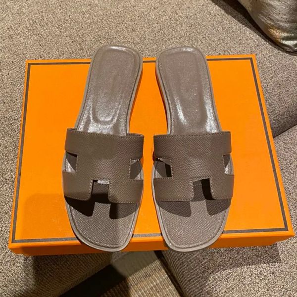 summer designer ladies sandals flat leather fashion beach bathroom women luxury slippers letter drag size 35-42 with box l18v, Black
summer designer ladies sandals flat leather fashion beach bathroom women luxury slippers letter drag size 35-42 with box l18v, Black