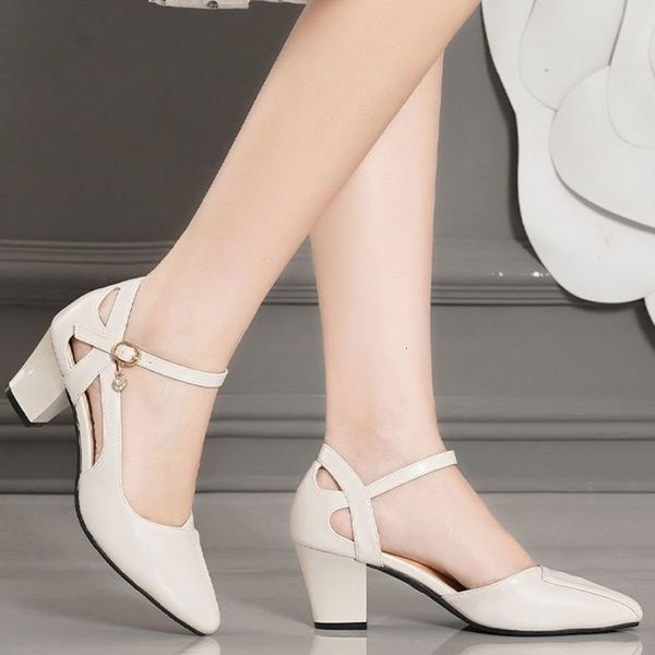slippers solid color buckle sandals summer female fairy style students all match baotou shallow mouth high heel 230414, Black
slippers solid color buckle sandals summer female fairy style students all match baotou shallow mouth high heel 230414, Black