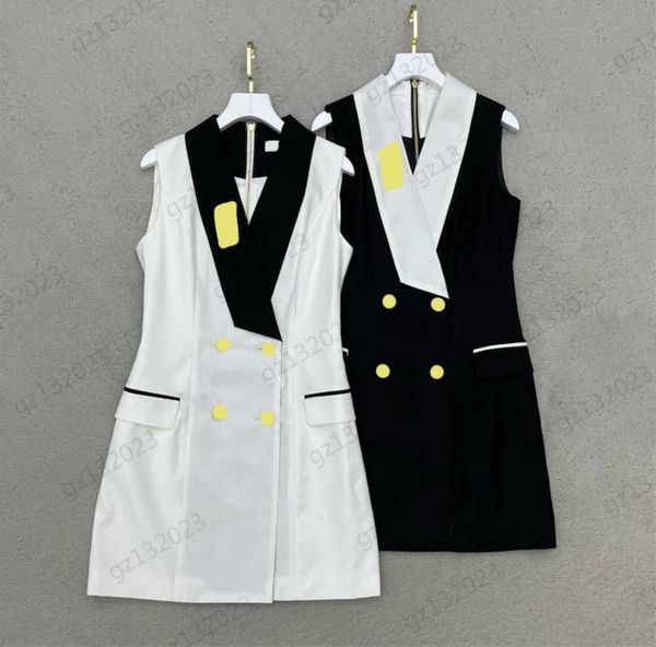 womens dresses custom metal brooch decorative neckline stitching design v-neck dress double row button bunching waist design sleeveless slim, Black;gray
womens dresses custom metal brooch decorative neckline stitching design v-neck dress double row button bunching waist design sleeveless slim, Black;gray