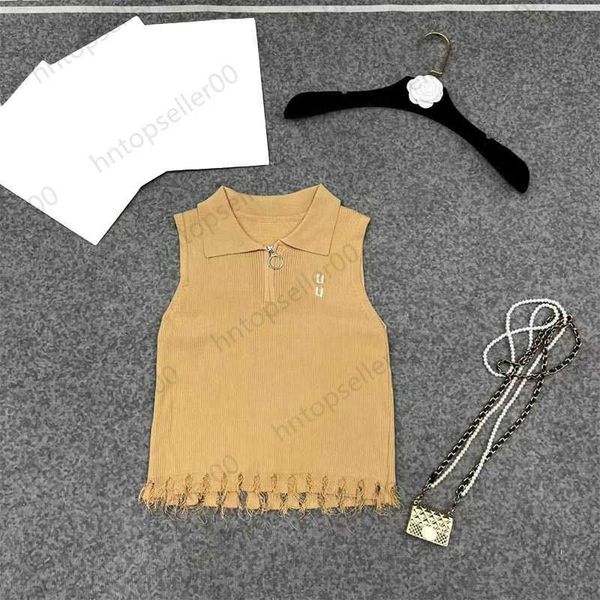 womens tanks designer spring summer female classic zipper lapel design fashion classic letter logo printed cotton sleeveless tank 4 colors, White
womens tanks designer spring summer female classic zipper lapel design fashion classic letter logo printed cotton sleeveless tank 4 colors, White