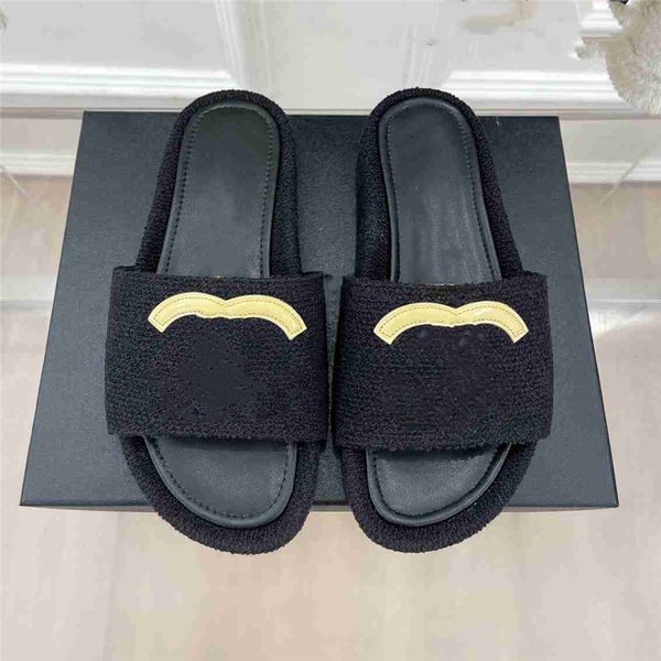 fashion slippers 2023 channel luxury design summer men and women flat shoes thick sole leather rubber letter logo casual cartoon slippers 06, Black
fashion slippers 2023 channel luxury design summer men and women flat shoes thick sole leather rubber letter logo casual cartoon slippers 06, Black