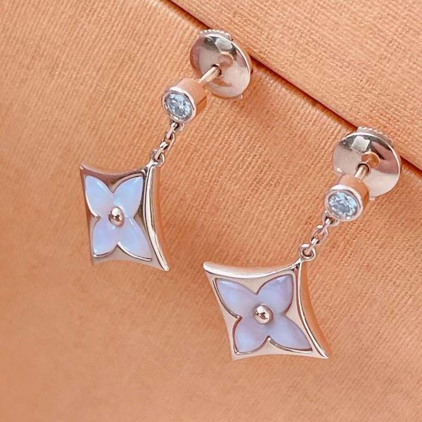 charm earrings 18k gold plating fashion designer luxury brand stud women diamond wedding gifts jewelry, Golden;silver
charm earrings 18k gold plating fashion designer luxury brand stud women diamond wedding gifts jewelry, Golden;silver