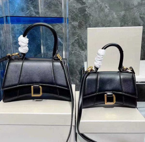 shoulder bags 2022 lady shopping fashion handbags women totes cross body half moon luxury genuine leather classic retro 22j
shoulder bags 2022 lady shopping fashion handbags women totes cross body half moon luxury genuine leather classic retro 22j
