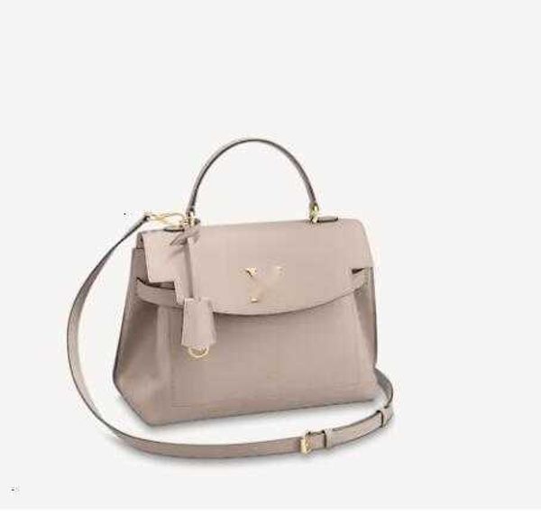 luxury brand l bag m56094 lockme ever medium handbag women handbags bags handles shoulder bags totes evening cross body b vcd3, Black;white
luxury brand l bag m56094 lockme ever medium handbag women handbags bags handles shoulder bags totes evening cross body b vcd3, Black;white