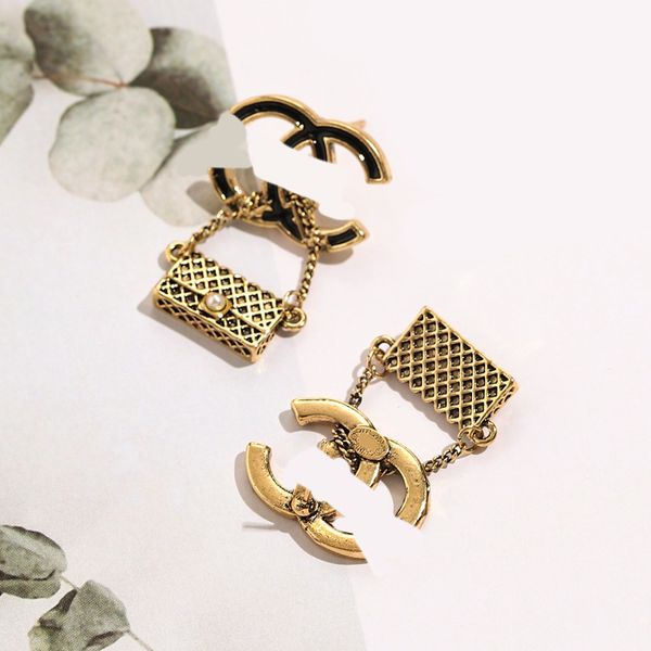 luxury fashion style letter designer stud earrings bag pendant brand earring for women charm wedding gifts jewelry accessory high quality, Golden;silver
luxury fashion style letter designer stud earrings bag pendant brand earring for women charm wedding gifts jewelry accessory high quality, Golden;silver
