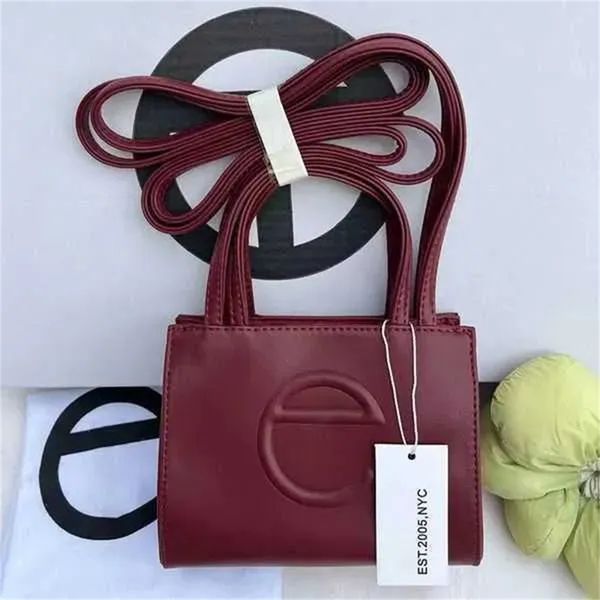 Fashion Designer Tote Bag High Quality Solid Color Shoulder Bags Internal Interval Crossbody Bag Classic Multicolor Outdoor Large Capacity Handbags Free Shipping, 14-plum 
Fashion Designer Tote Bag High Quality Solid Color Shoulder Bags Internal Interval Crossbody Bag Classic Multicolor Outdoor Large Capacity Handbags Free Shipping, 14-plum