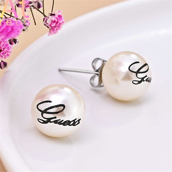 stud 2022 new arrival luxury korean fashion round pearl earrings letter guess stud earrings for women silver needle party wedding p230411, Golden;silver
stud 2022 new arrival luxury korean fashion round pearl earrings letter guess stud earrings for women silver needle party wedding p230411, Golden;silver