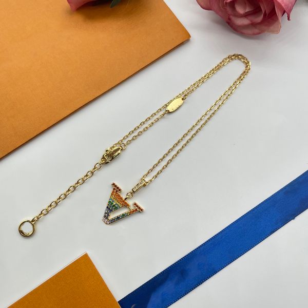 women luxury designer pendant necklaces louisity brand fashion jewelry metal letter viutonity crystal for woman trend chains necklace cjewel, Silver
women luxury designer pendant necklaces louisity brand fashion jewelry metal letter viutonity crystal for woman trend chains necklace cjewel, Silver