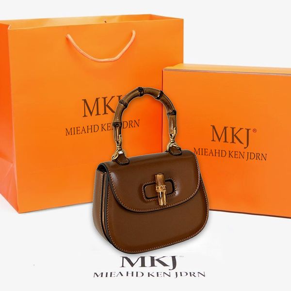 evening bags luxury designer bamboo bag women's handbag genuine leather saddle bags lock niche design hand held shoulder messenger 2304
evening bags luxury designer bamboo bag women's handbag genuine leather saddle bags lock niche design hand held shoulder messenger 2304