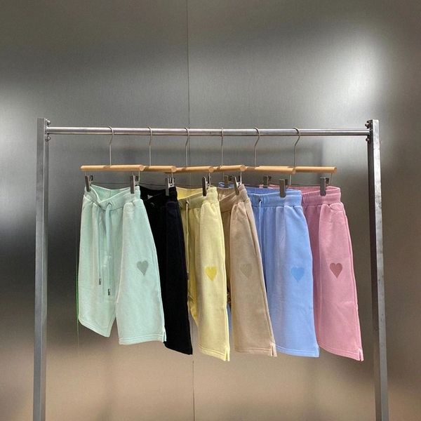 designer men spring summer 2023 amis love shorts men's women's sports capris embroidered leisure sports pants, White;black
designer men spring summer 2023 amis love shorts men's women's sports capris embroidered leisure sports pants, White;black