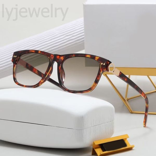 vintage style eyeglasses designer sunglasses men ordinary solid color lentes de sol shield festival gift for lovers square sunglasses high e, White;black
vintage style eyeglasses designer sunglasses men ordinary solid color lentes de sol shield festival gift for lovers square sunglasses high e, White;black