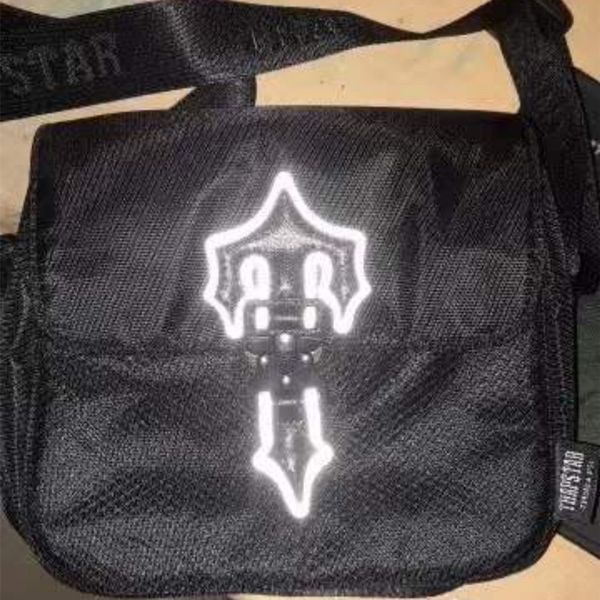 waist bags reflective black trapstar portable street fashion shoulder nylon backpack 230414
waist bags reflective black trapstar portable street fashion shoulder nylon backpack 230414