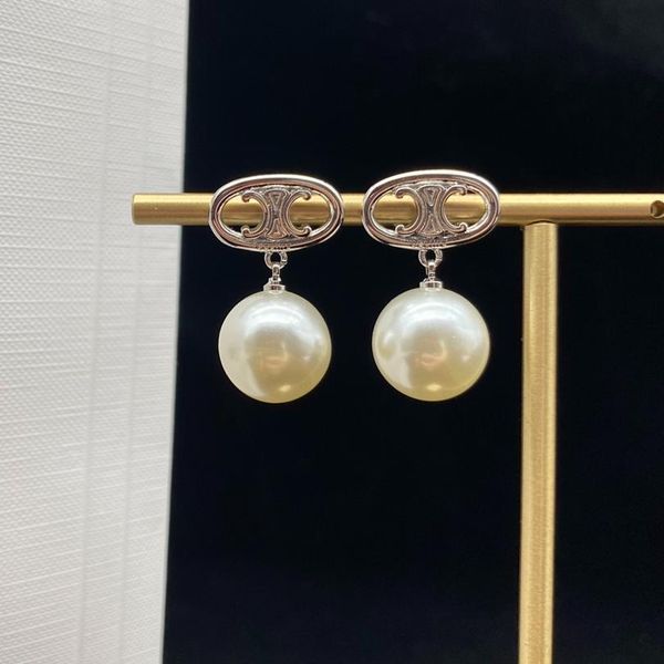luxury brand designer pearl gold plated stud earrings 925 silver letter jewelry womens 18k luxury girl wedding ceremony engagement, Golden;silver
luxury brand designer pearl gold plated stud earrings 925 silver letter jewelry womens 18k luxury girl wedding ceremony engagement, Golden;silver