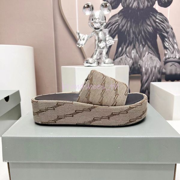 women sandals platform slippers men mules letter embroidery slides waterproof rubber shoes canvas flat slipper thick bottom flip flops summe, Black
women sandals platform slippers men mules letter embroidery slides waterproof rubber shoes canvas flat slipper thick bottom flip flops summe, Black