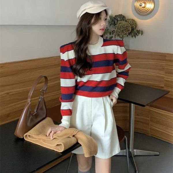 womens right angle sweater shoulder bubble sleeve contrast color striped autumn, White;black
womens right angle sweater shoulder bubble sleeve contrast color striped autumn, White;black