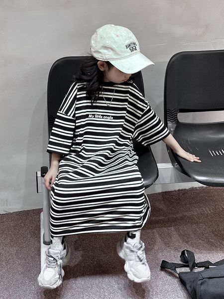 girl's dresses 2023 summer children's stripe girls' fashion casual round neck tshaped short sleeve cotton kneelength 230413, Red;yellow
girl's dresses 2023 summer children's stripe girls' fashion casual round neck tshaped short sleeve cotton kneelength 230413, Red;yellow