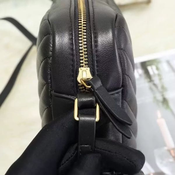 luxury designer women's bag genuine leather handbag women's fashion wholesale wallet girl women 02
luxury designer women's bag genuine leather handbag women's fashion wholesale wallet girl women 02