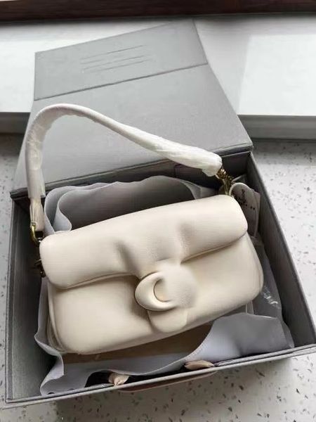classic designer ladies pillow shoulder bag soft flap tote fashion cloud bag crossbody bags
classic designer ladies pillow shoulder bag soft flap tote fashion cloud bag crossbody bags
