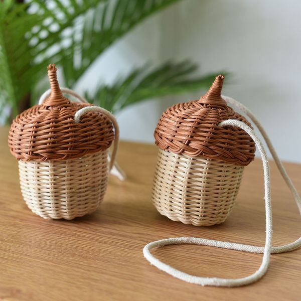 evening bags acorn-shaped storage basket hand-woven round rattan bag bucket tropical beach style woven shoulder bag po props 230414
evening bags acorn-shaped storage basket hand-woven round rattan bag bucket tropical beach style woven shoulder bag po props 230414