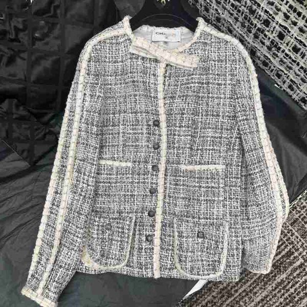 women's fur & faux designer early spring new small fragrant wind grey white contrast bow neck round single breasted temperament reduced, Black
women's fur & faux designer early spring new small fragrant wind grey white contrast bow neck round single breasted temperament reduced, Black