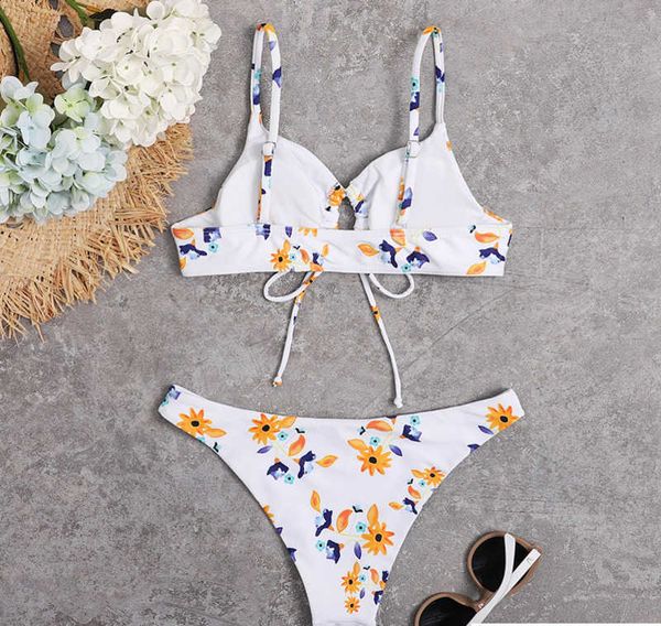 2023 new summer women's swimwear fashion bikini, White;black