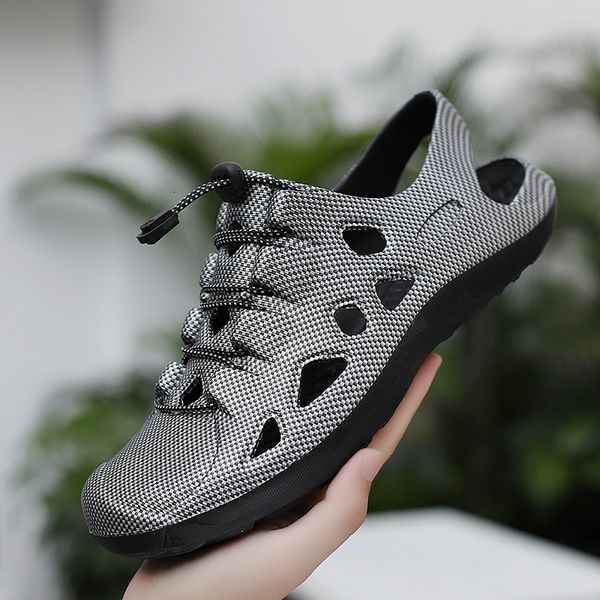 sandals 2023 men fashion large size lightweight outdoor beach breathable hole comfortable cool shoes 230328, Black
sandals 2023 men fashion large size lightweight outdoor beach breathable hole comfortable cool shoes 230328, Black