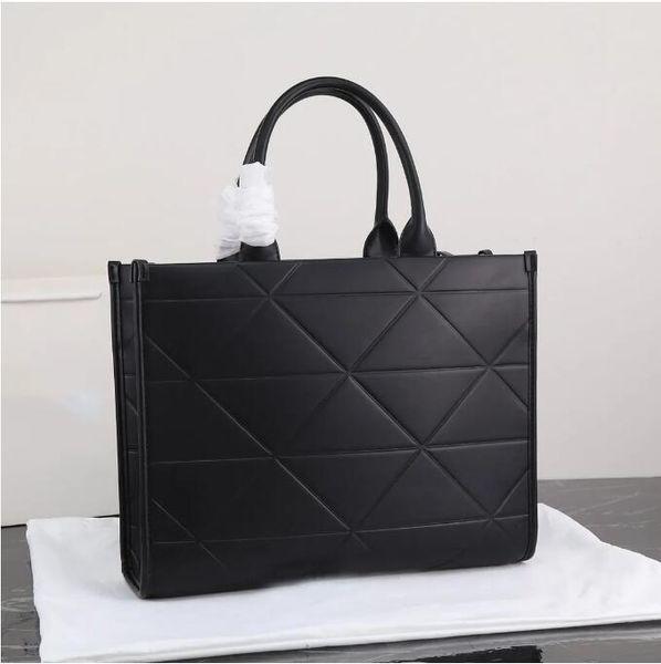women's luxury handbag designer bag handbag women's leather handbag women's crossbody bag02
women's luxury handbag designer bag handbag women's leather handbag women's crossbody bag02