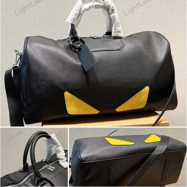 5a travelling bag designer shoulder crossbody tote fashion handbags high capacity luggage leather women classic luxury female purses 221116
5a travelling bag designer shoulder crossbody tote fashion handbags high capacity luggage leather women classic luxury female purses 221116