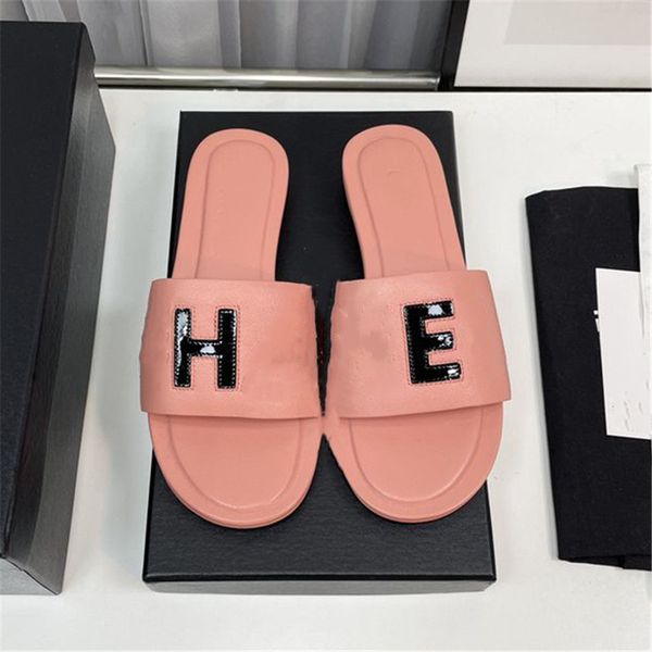fashion slippers 2023 channel luxury design summer men and women flat shoes thick sole leather rubber letter logo casual cartoon slippers 07, Black
fashion slippers 2023 channel luxury design summer men and women flat shoes thick sole leather rubber letter logo casual cartoon slippers 07, Black