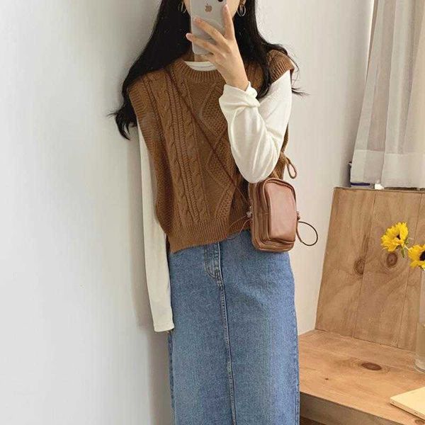 retro twist sweaters lace up knitted vest korean autumn round neck short sweater, White;black
retro twist sweaters lace up knitted vest korean autumn round neck short sweater, White;black