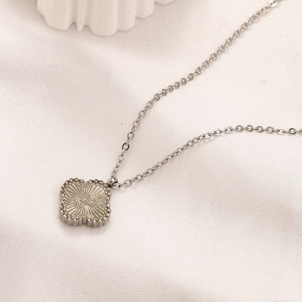 never fading 18k gold plated luxury brand designer pendants necklaces clover leaf stainless steel letter choker pendant necklace chain jewel, Silver
never fading 18k gold plated luxury brand designer pendants necklaces clover leaf stainless steel letter choker pendant necklace chain jewel, Silver