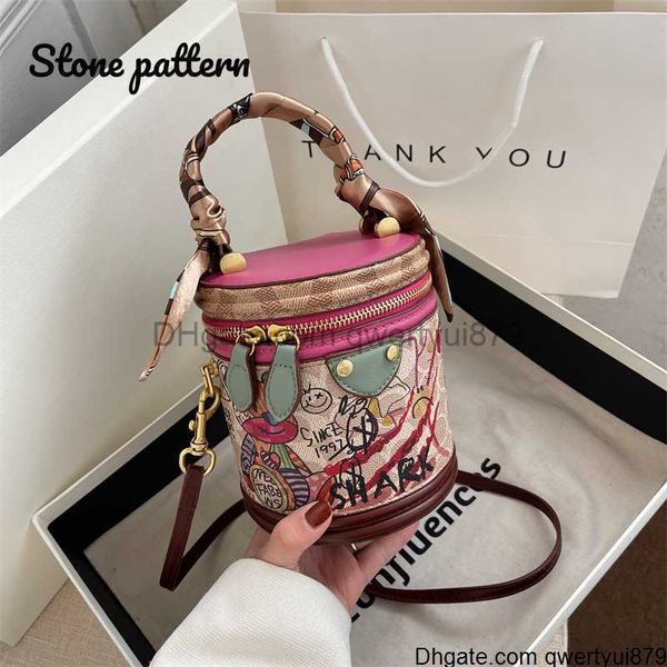 qwertyui879 dome cameras brand print tote bag for women pu shoulder bag fashion purses and handbag designer crossbody bag new ribbon satchel
qwertyui879 dome cameras brand print tote bag for women pu shoulder bag fashion purses and handbag designer crossbody bag new ribbon satchel