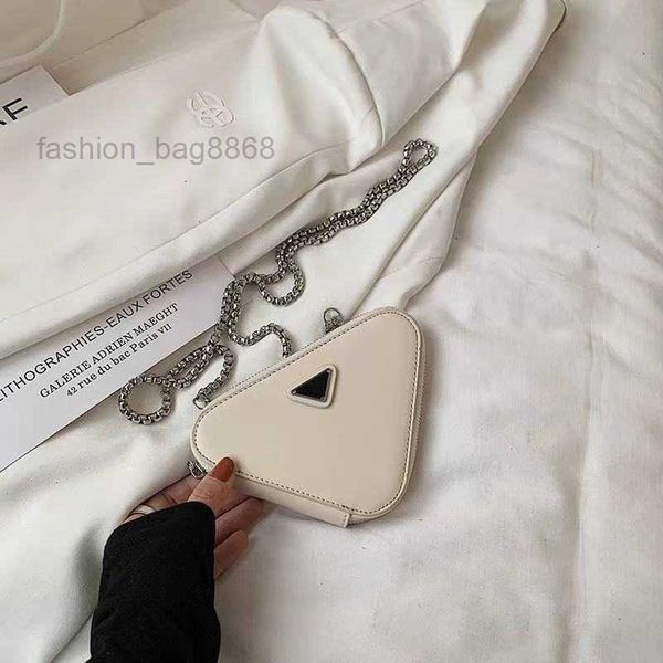 2023new luxury women's key ring mobile phone bag women's crossbar mini bag long chain shoulder strap messenger bag drawstring clas, Silver
2023new luxury women's key ring mobile phone bag women's crossbar mini bag long chain shoulder strap messenger bag drawstring clas, Silver