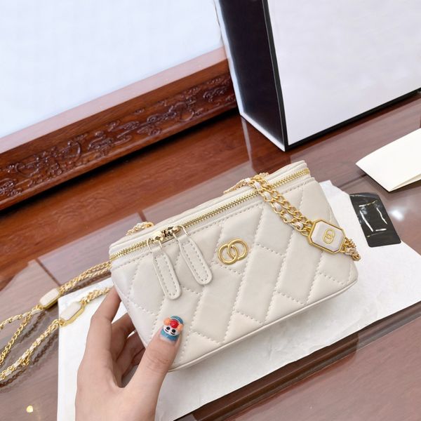 5a designer totes shoulder bags luxury women alligator handbags tote real leather bag lady plaid outdoors purses duffle luggage by fen 043
5a designer totes shoulder bags luxury women alligator handbags tote real leather bag lady plaid outdoors purses duffle luggage by fen 043
