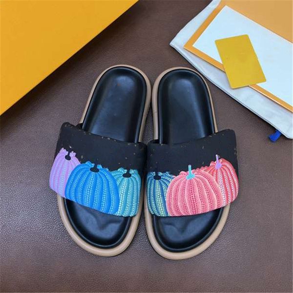 fashion slippers 2023 luxury design summer men and women flat shoes thick sole leather rubber letter logo casual cartoon slippers viuity 07-, Black
fashion slippers 2023 luxury design summer men and women flat shoes thick sole leather rubber letter logo casual cartoon slippers viuity 07-, Black