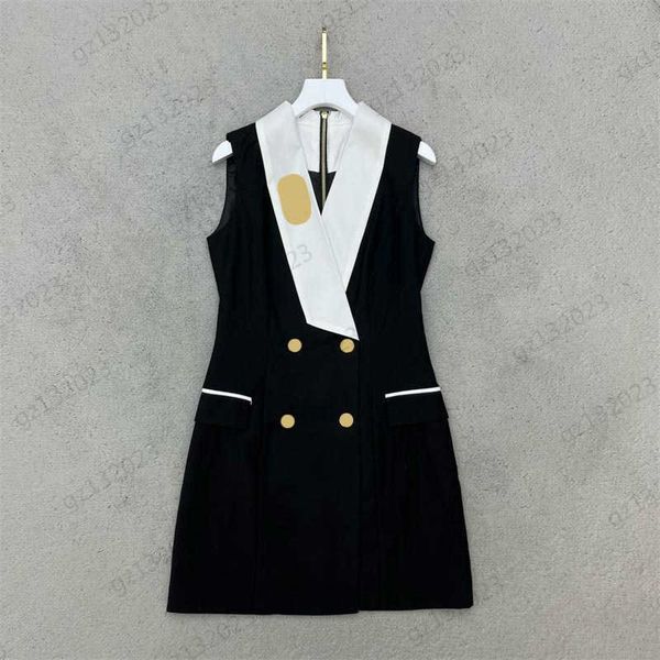 brand dresses stereo brooch color contrast double row button open sleeveless dress contrasting neckline design v-neck slimming maxiskit comm, Black;gray
brand dresses stereo brooch color contrast double row button open sleeveless dress contrasting neckline design v-neck slimming maxiskit comm, Black;gray