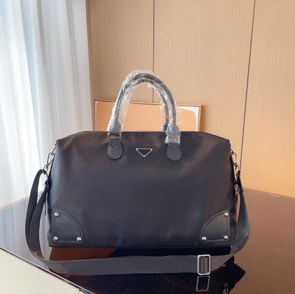 large capacity man women luxurys designers bags 5a designer handbags sport outdoor duffel bags large dapacity tote travel bag 46cm
large capacity man women luxurys designers bags 5a designer handbags sport outdoor duffel bags large dapacity tote travel bag 46cm
