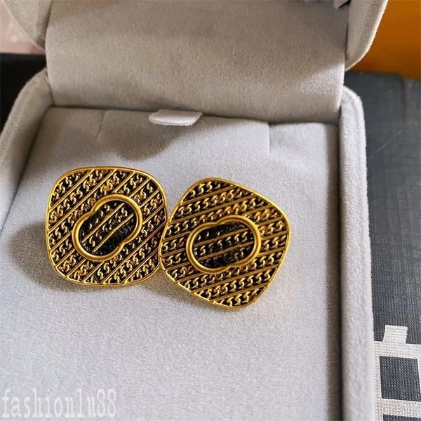 lady luxury earrings for women love earring plated gold silver solid color vintage style letters orecchini delicate engraved diamond designe, Golden;silver
lady luxury earrings for women love earring plated gold silver solid color vintage style letters orecchini delicate engraved diamond designe, Golden;silver