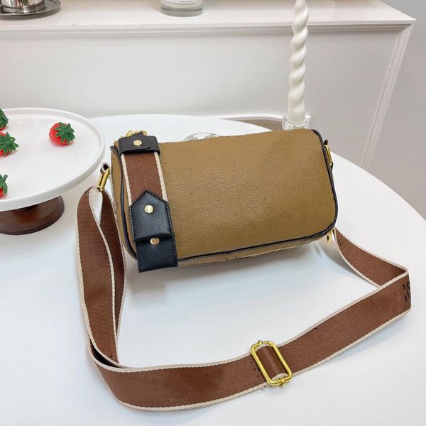 brand day packs chain crossbody bag, single shoulder bag, large capacity multifunctional, large brand women's bag, envelope bag
brand day packs chain crossbody bag, single shoulder bag, large capacity multifunctional, large brand women's bag, envelope bag