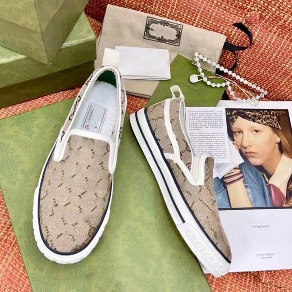 2021 latest 1977 series couple sneakers retro college style classic loafers presbyopia fabric casual shoes christmas chaussures de designer, Black
2021 latest 1977 series couple sneakers retro college style classic loafers presbyopia fabric casual shoes christmas chaussures de designer, Black