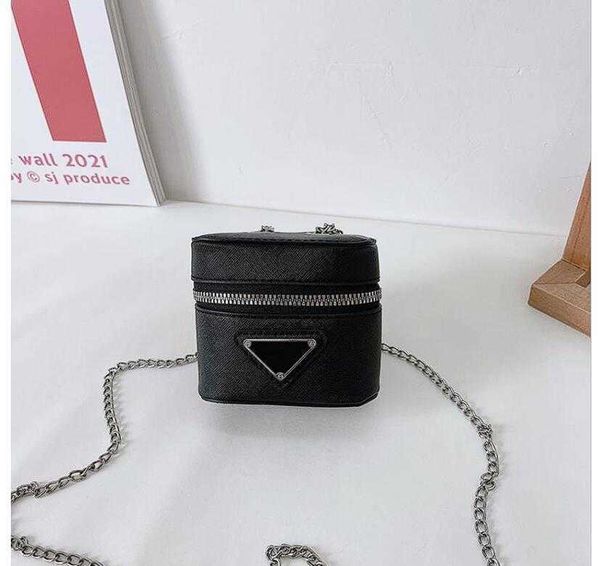 triangle handbag luxury fashion girls letter metal chain crossbody bags children shoulder bag a8469524, Black
triangle handbag luxury fashion girls letter metal chain crossbody bags children shoulder bag a8469524, Black