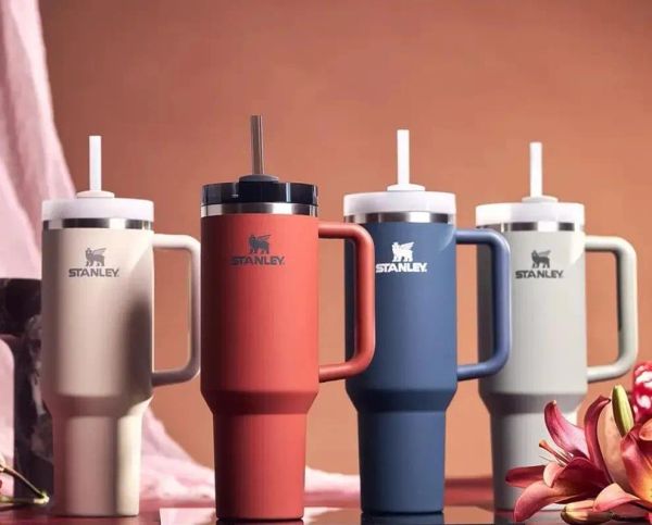 wholesale with stanley logo 40oz stainless steel tumblers cups with silicone handle lid and straw big capacity car cups vacuum insulated wat
wholesale with stanley logo 40oz stainless steel tumblers cups with silicone handle lid and straw big capacity car cups vacuum insulated wat