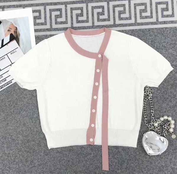 short sleeve t-shirts color matching bag edge crewneck streamer design fashion tee single row button open designer casual joker knitted 5 c, White
short sleeve t-shirts color matching bag edge crewneck streamer design fashion tee single row button open designer casual joker knitted 5 c, White