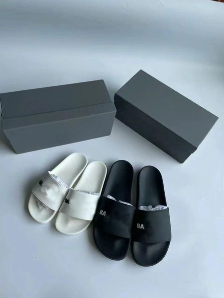 embroidered fabric slippers designer slide ladies summer beach walk sandals fashion low heeled flat slippersslippers, Black
embroidered fabric slippers designer slide ladies summer beach walk sandals fashion low heeled flat slippersslippers, Black