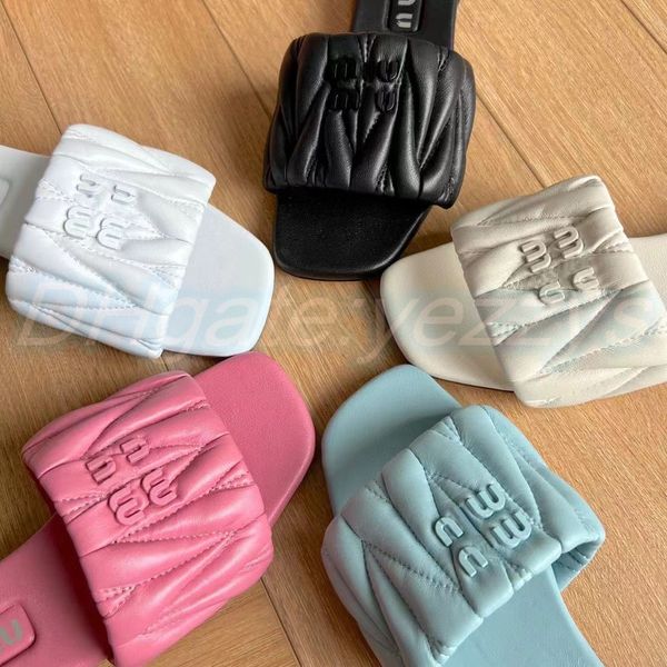 beach luxury designer slide nappa leather man slides woman slippers summer slide fashion slipper scuffs indoor shoes sandal beach flat, Black
beach luxury designer slide nappa leather man slides woman slippers summer slide fashion slipper scuffs indoor shoes sandal beach flat, Black
